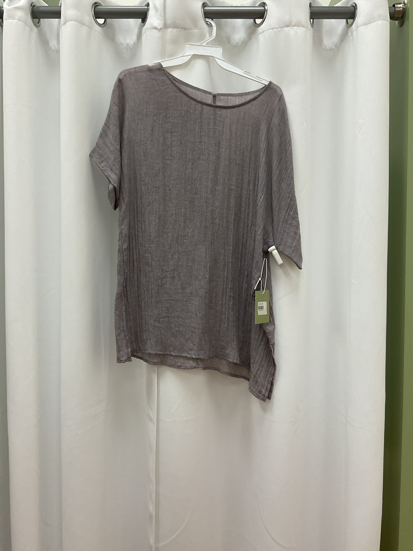 Grey top
