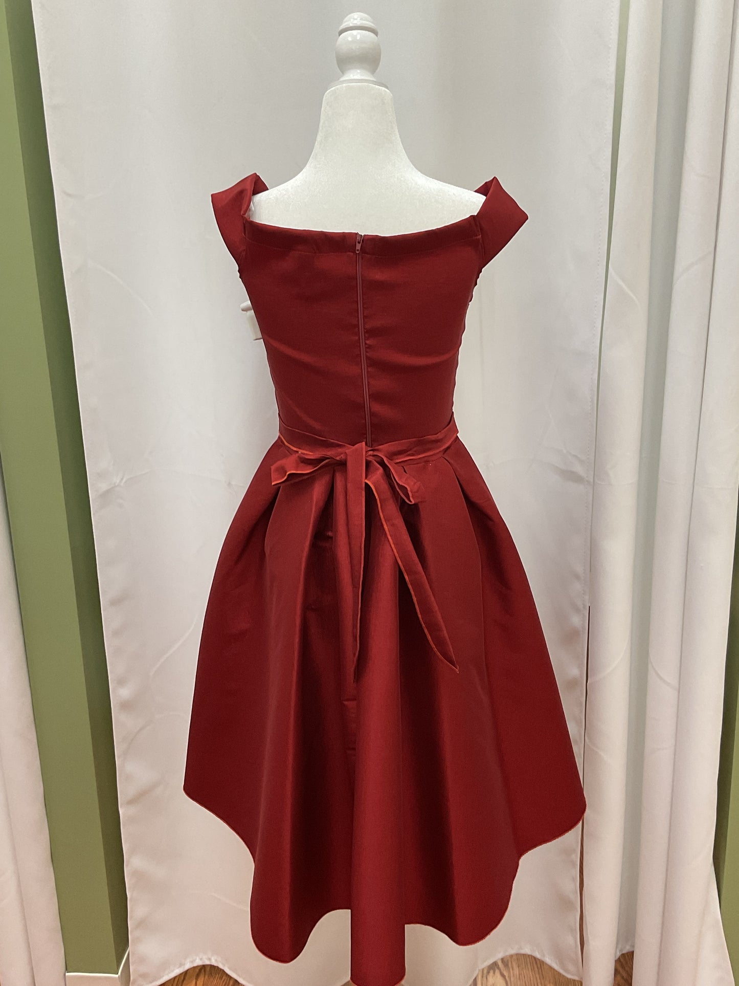 Dark Red Dama Dress