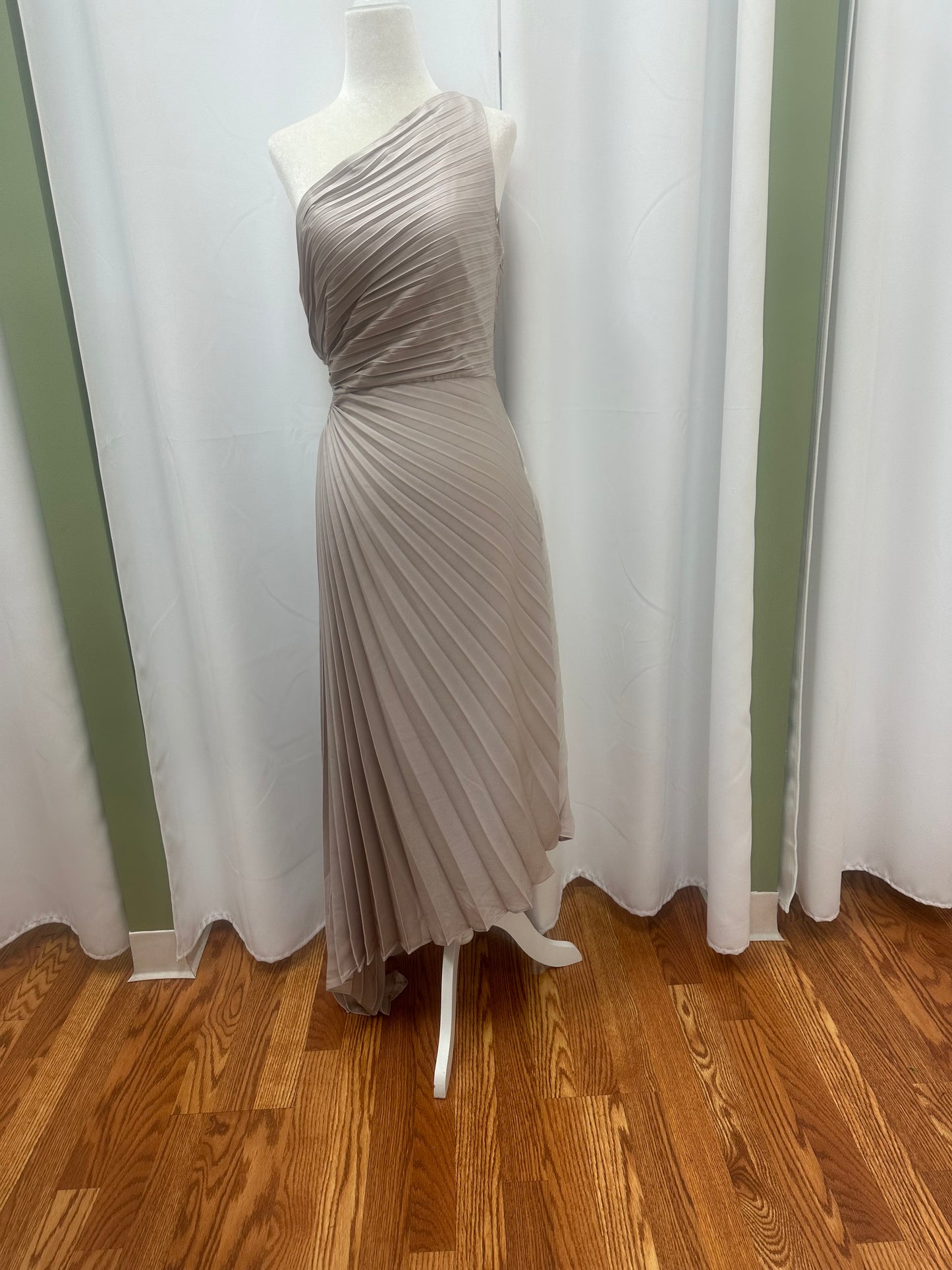 Off Shoulder Pleated Midi Dress