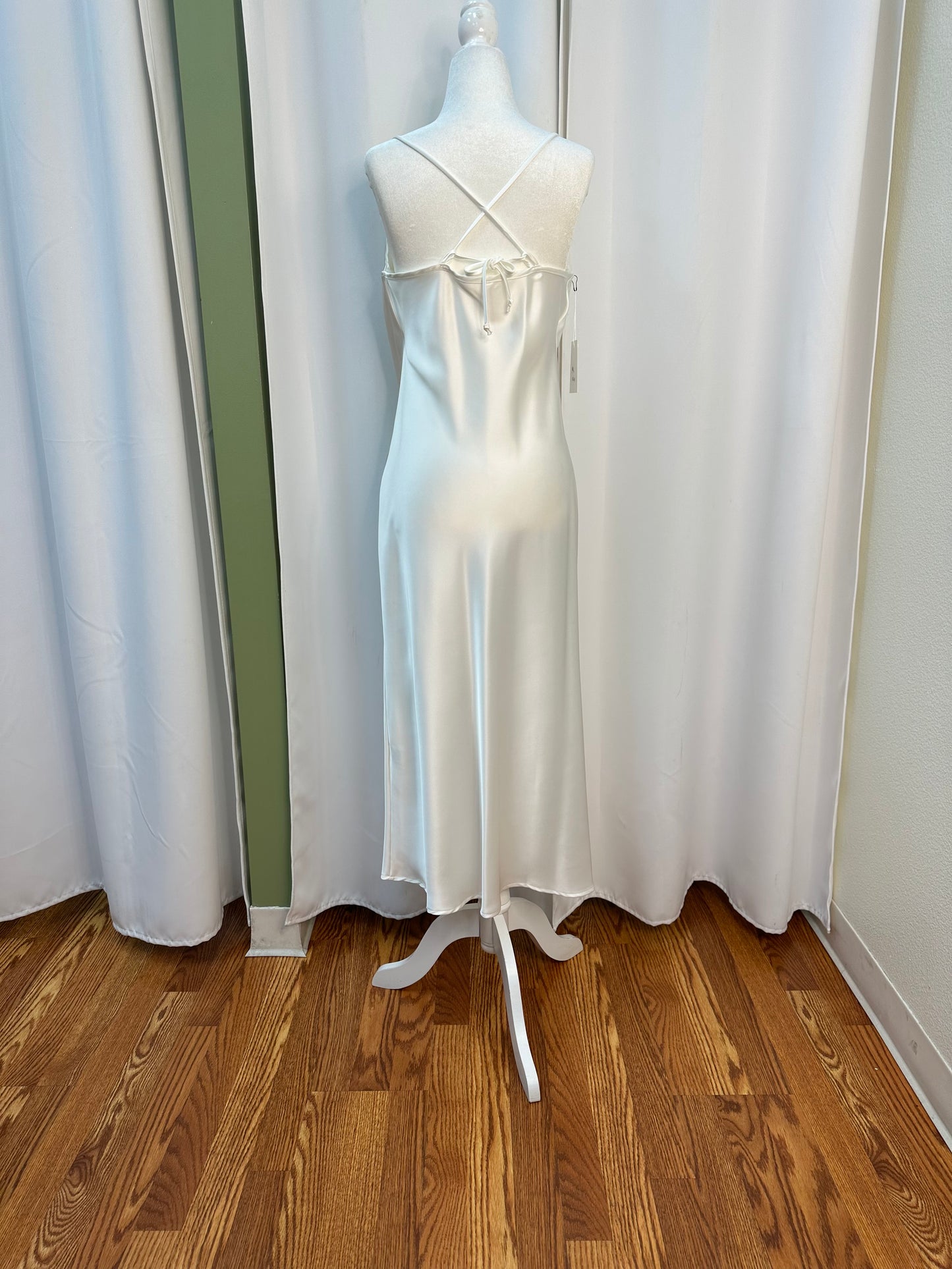 white 3/4 satin dress