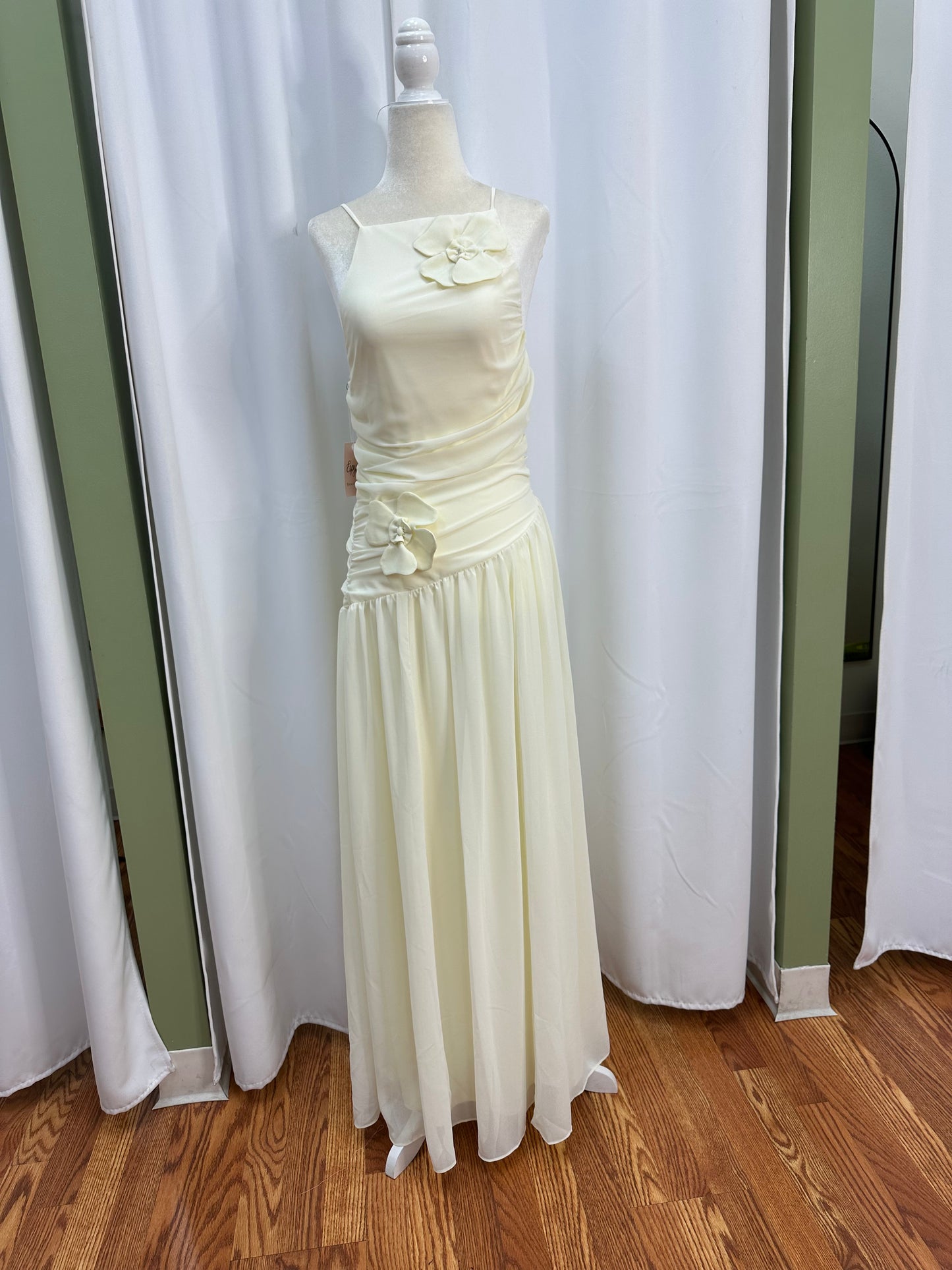 butter yellow flower detailed dress chifon