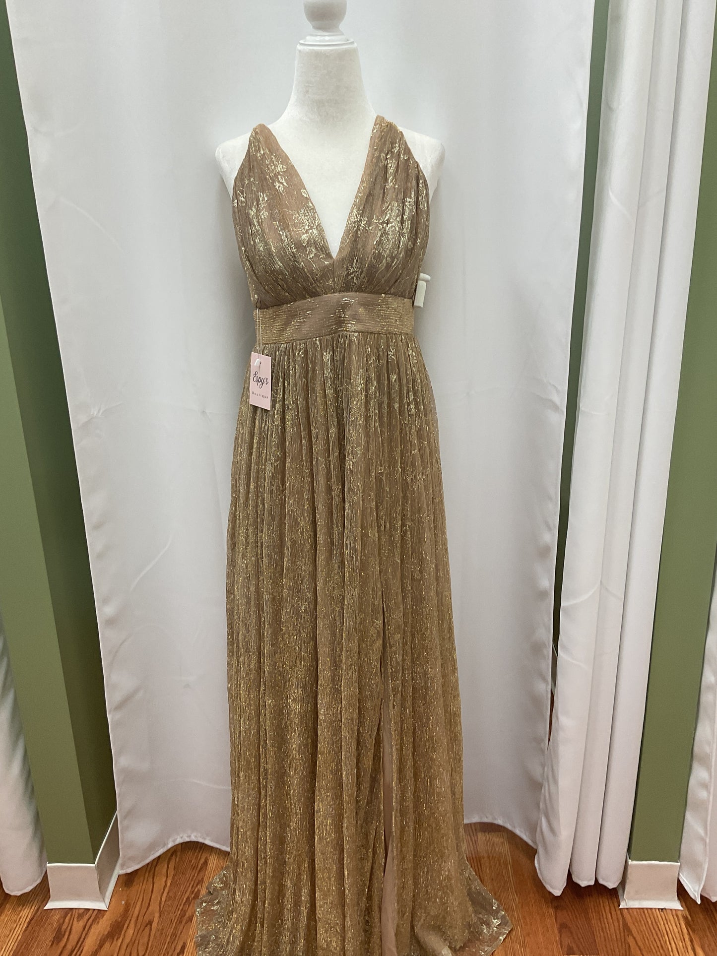 Gold Designs Long Elegant Dress