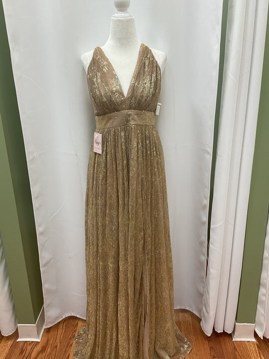 Gold Designs Long Elegant Dress