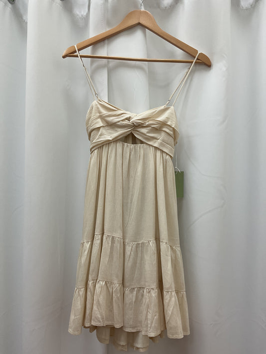 Beige dress Flowwy