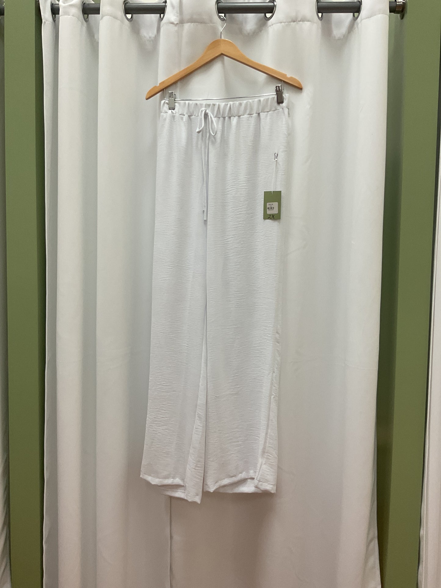 White plus size pants