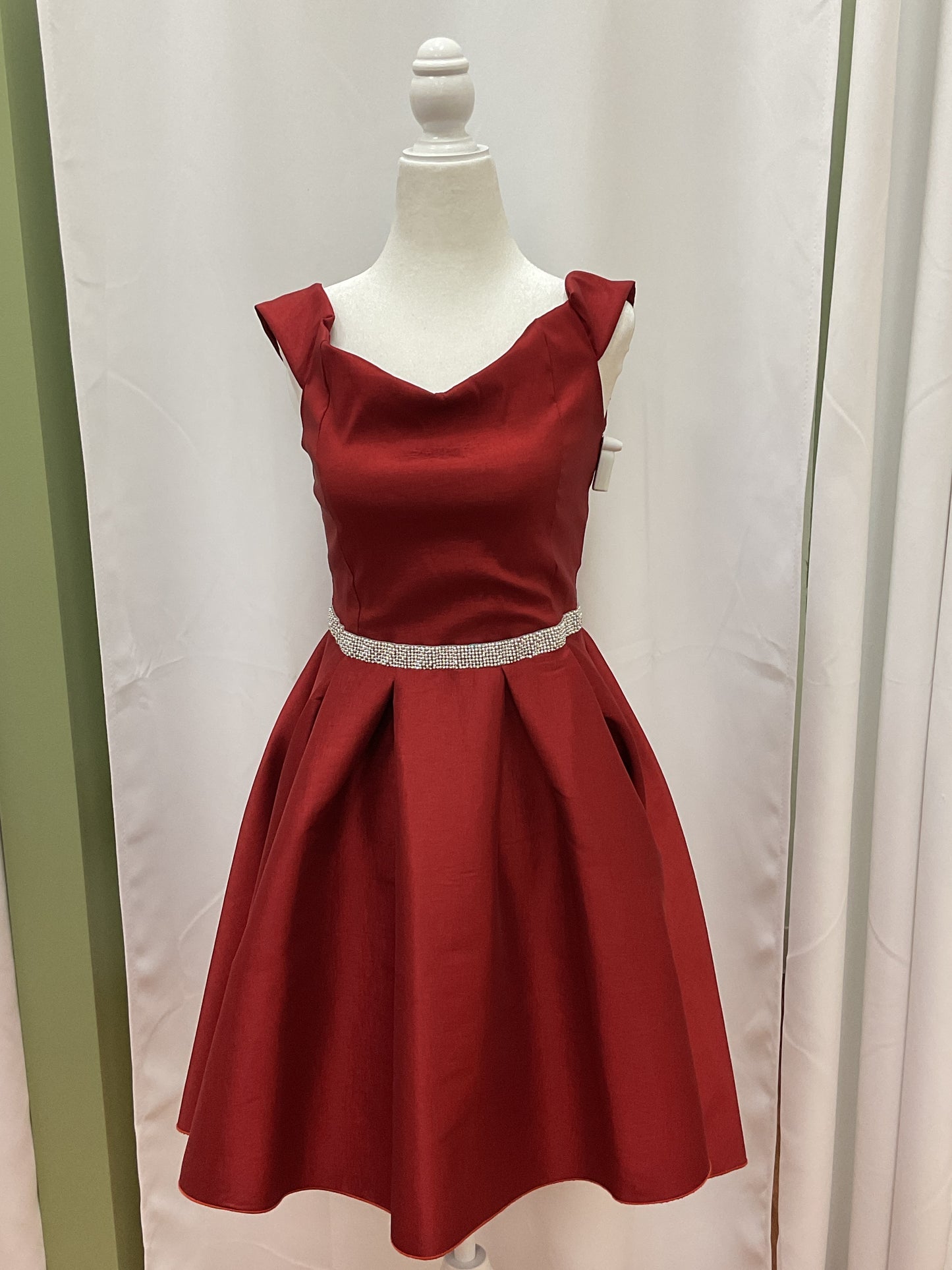 Dark Red Dama Dress