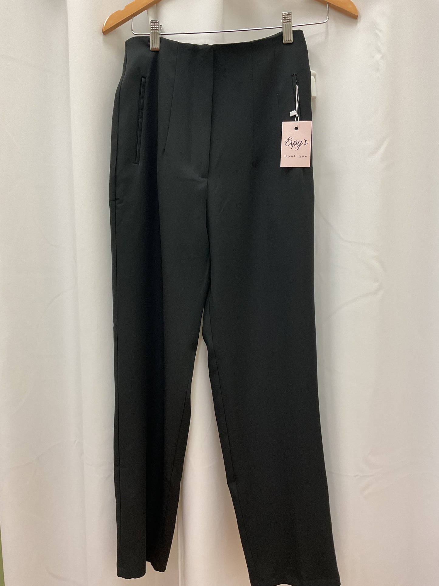 Black pleated pants
