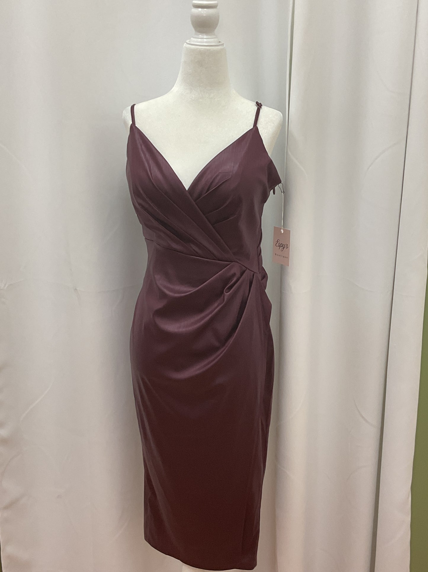 Dark Red Thin Sleeved Dress