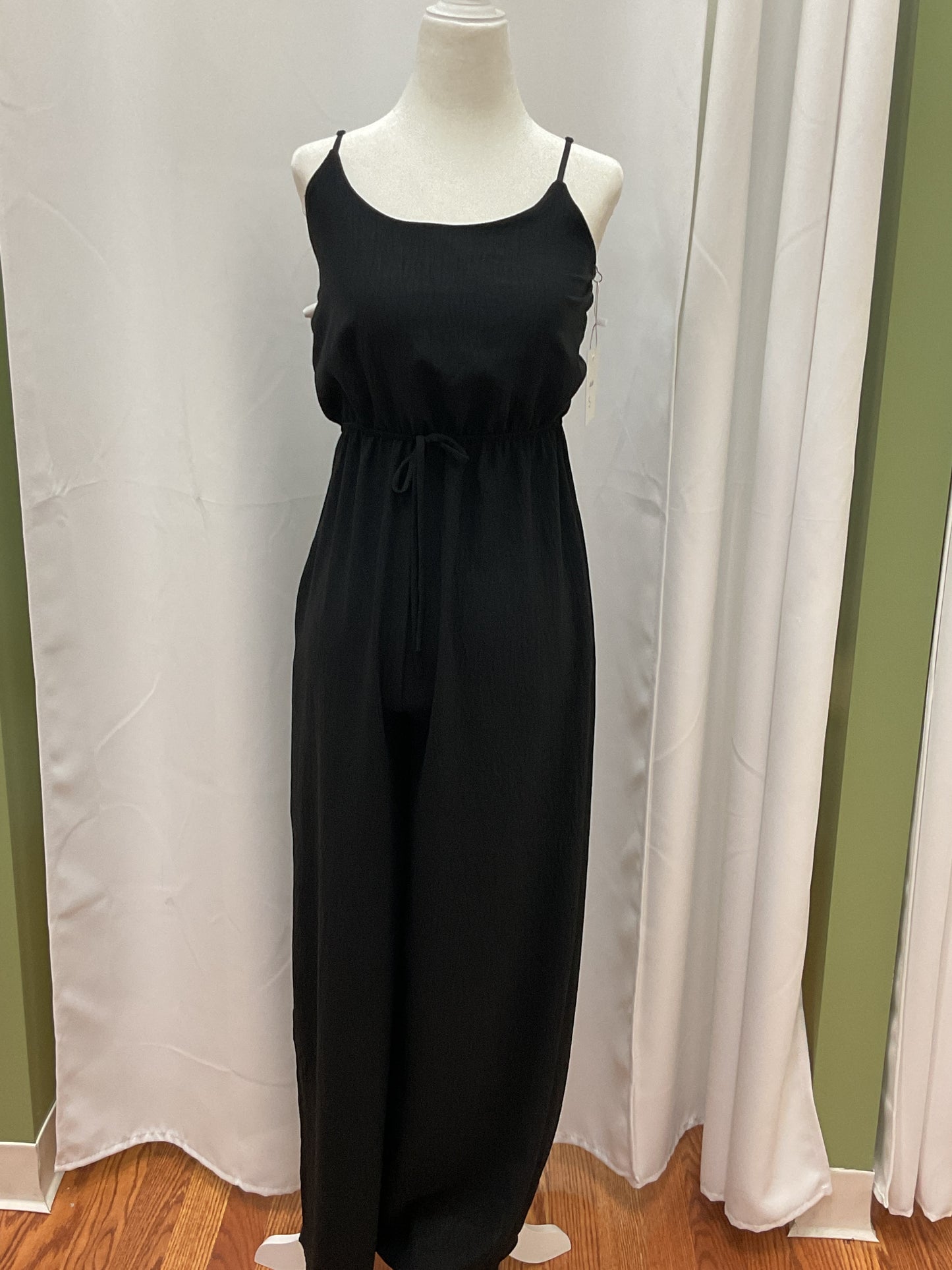 Black Legged Dress with Waist Around