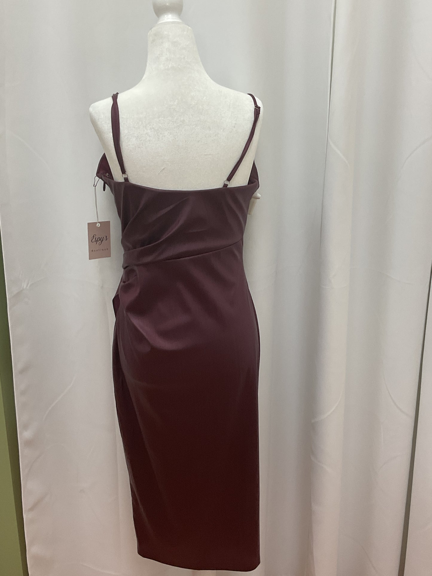 Dark Red Thin Sleeved Dress