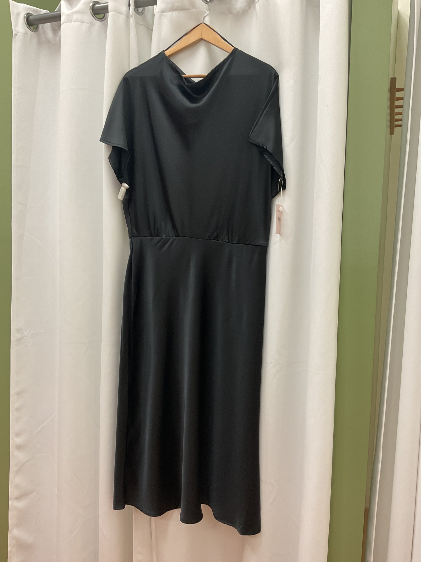 Plus Black Midi Dress