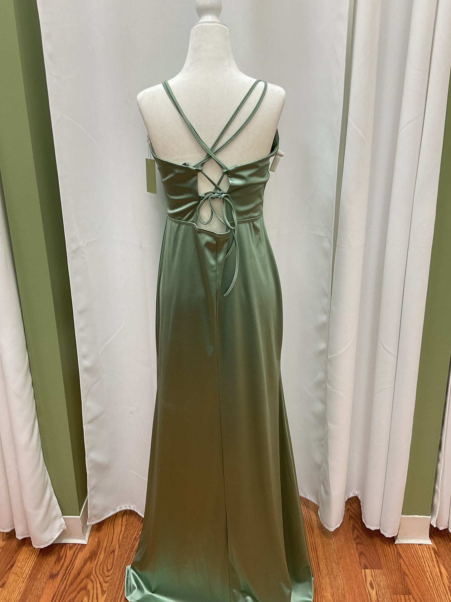 Elegant Teal Dress With Open Leg View