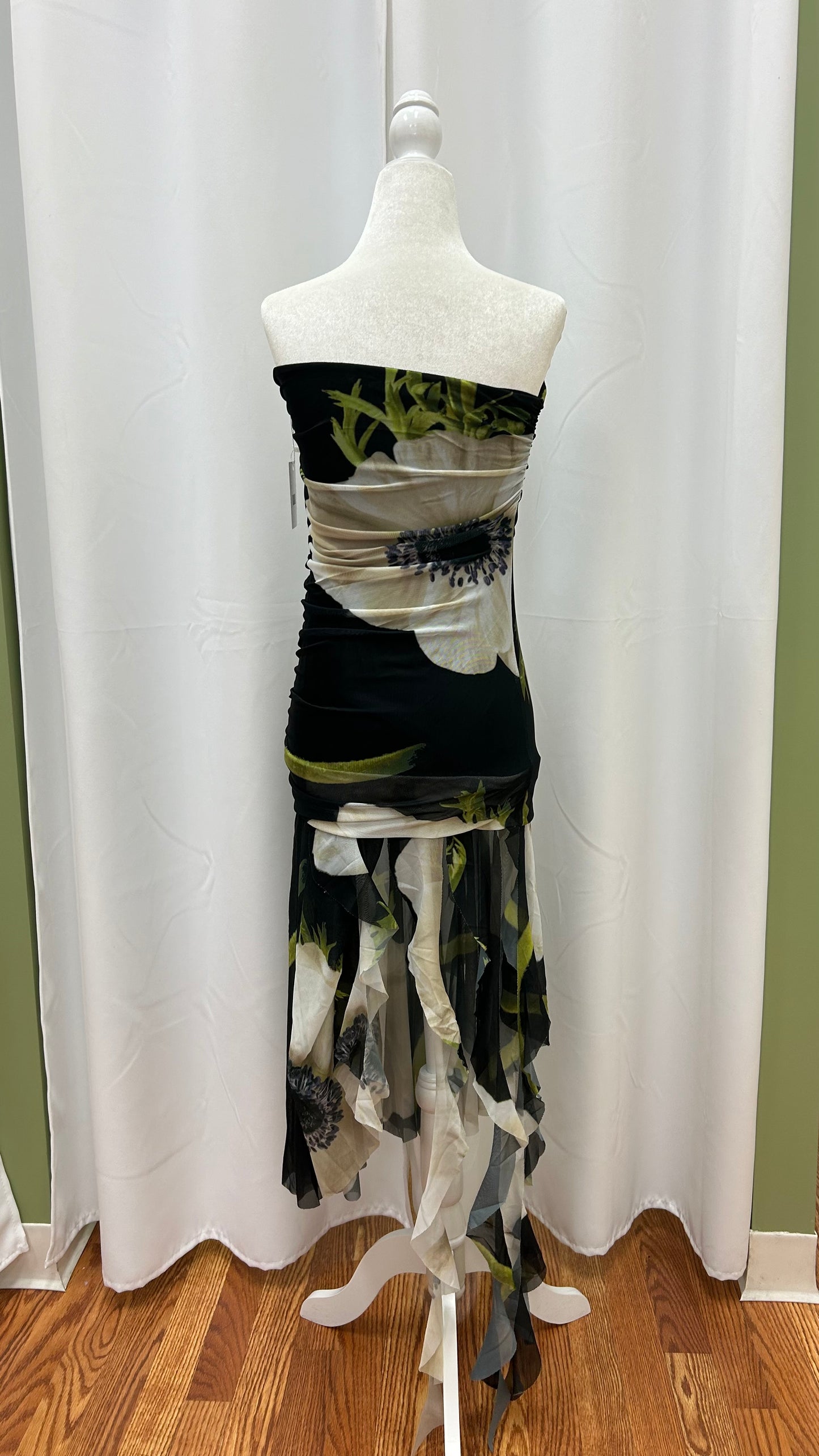 Sleeveless Flower Black Dress