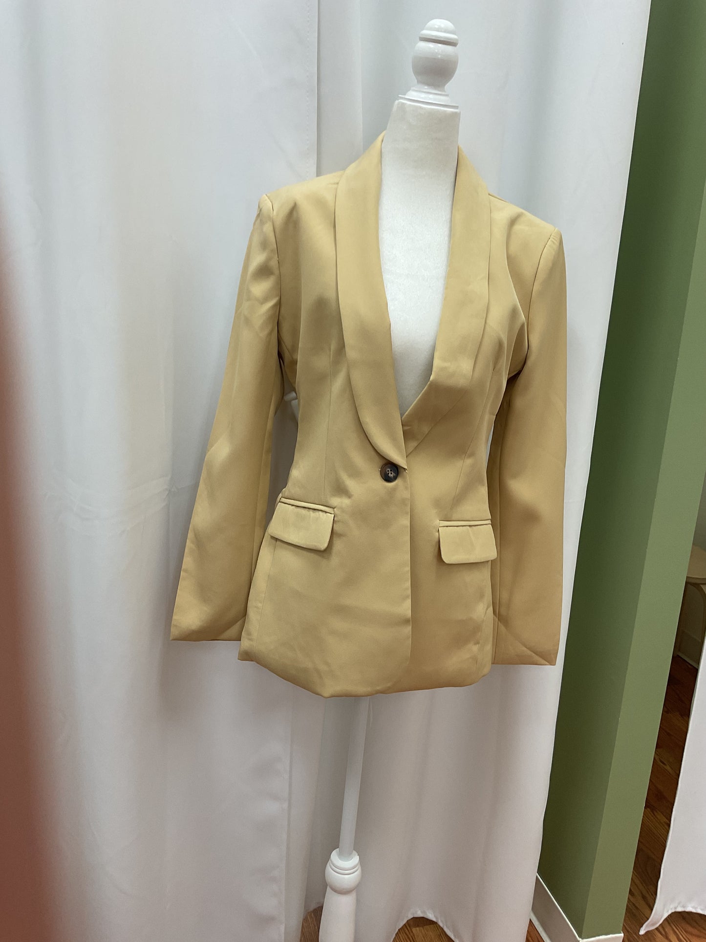 Button blazer