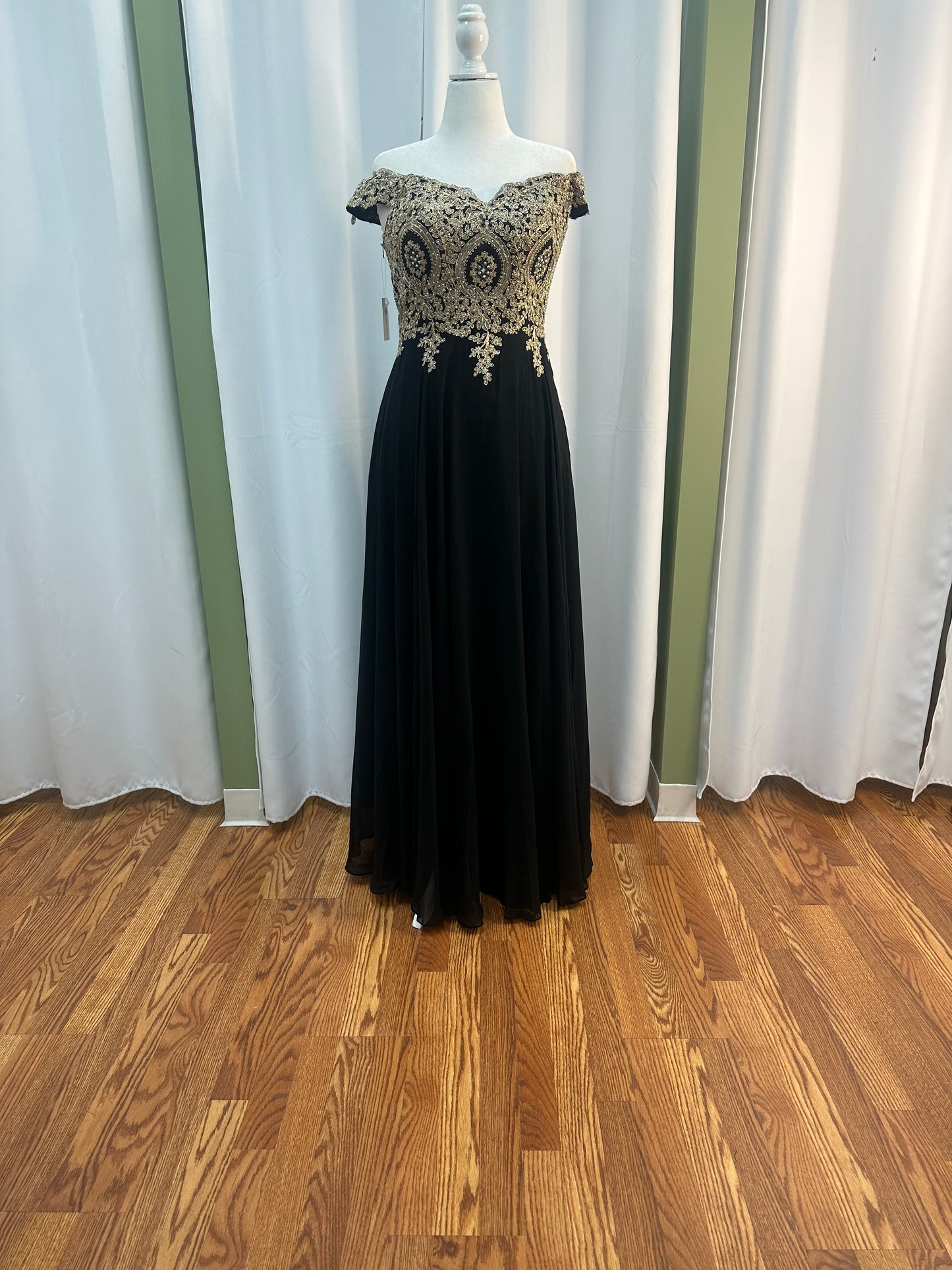 Chiffon Dress with Gold Beads