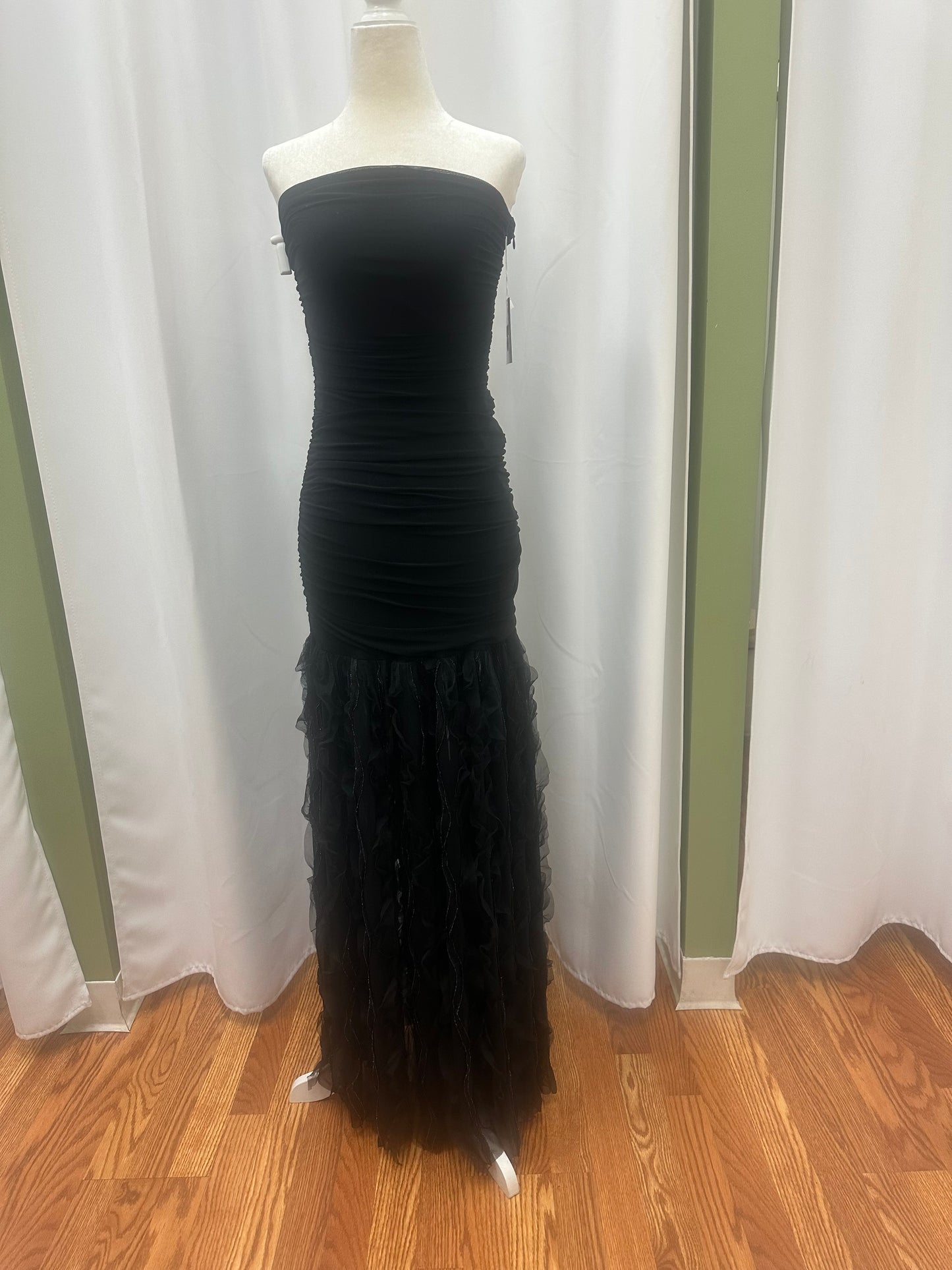 black strapless ruffle dress