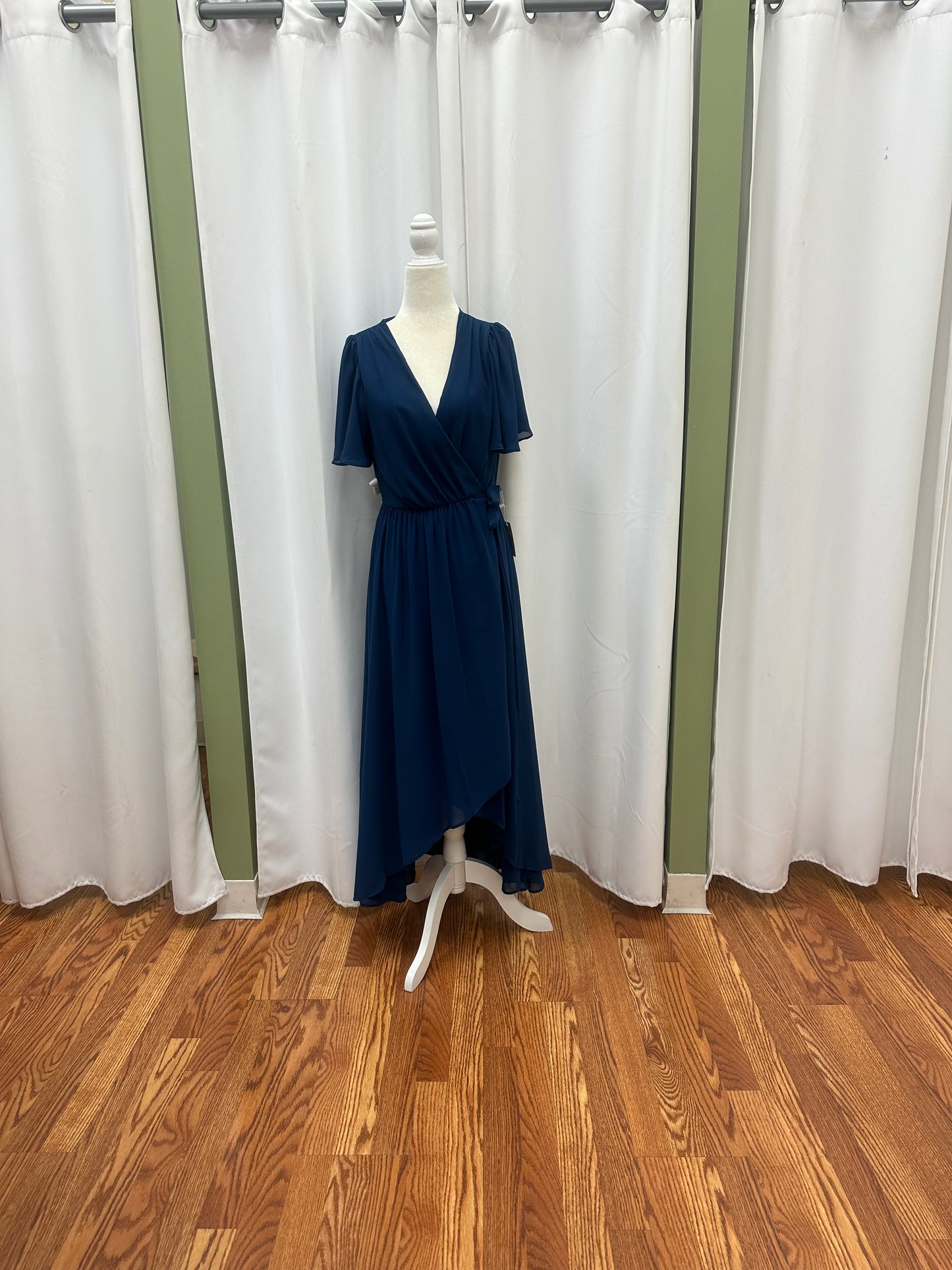 burgundy chiffon dress with sleeve