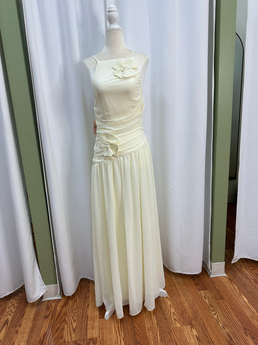 butter yellow flower detailed dress chifon