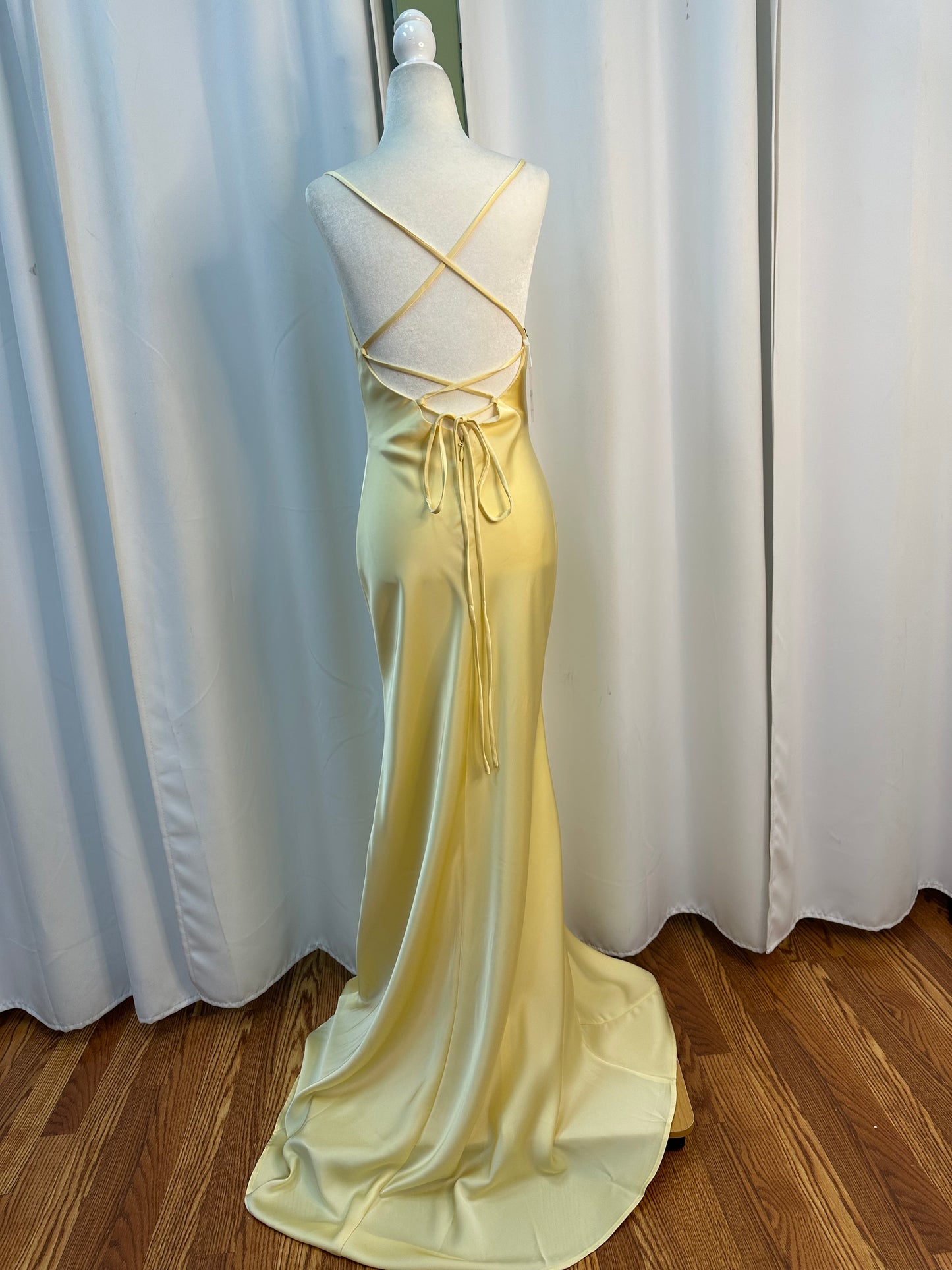 BUTTER YELLOW SATIN