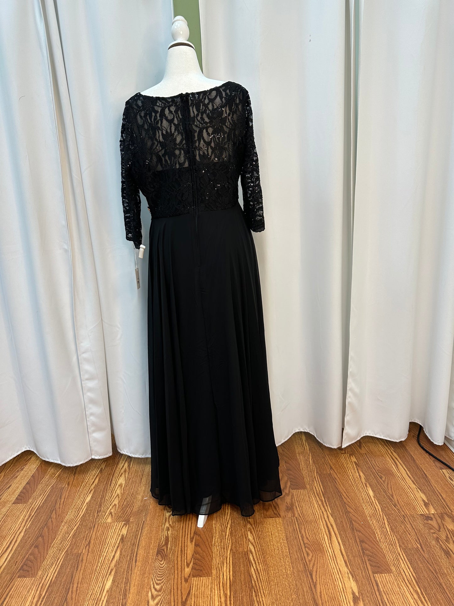 BLACK PLUS SIZE LONG SLEEVE DRESS PLOYESTER